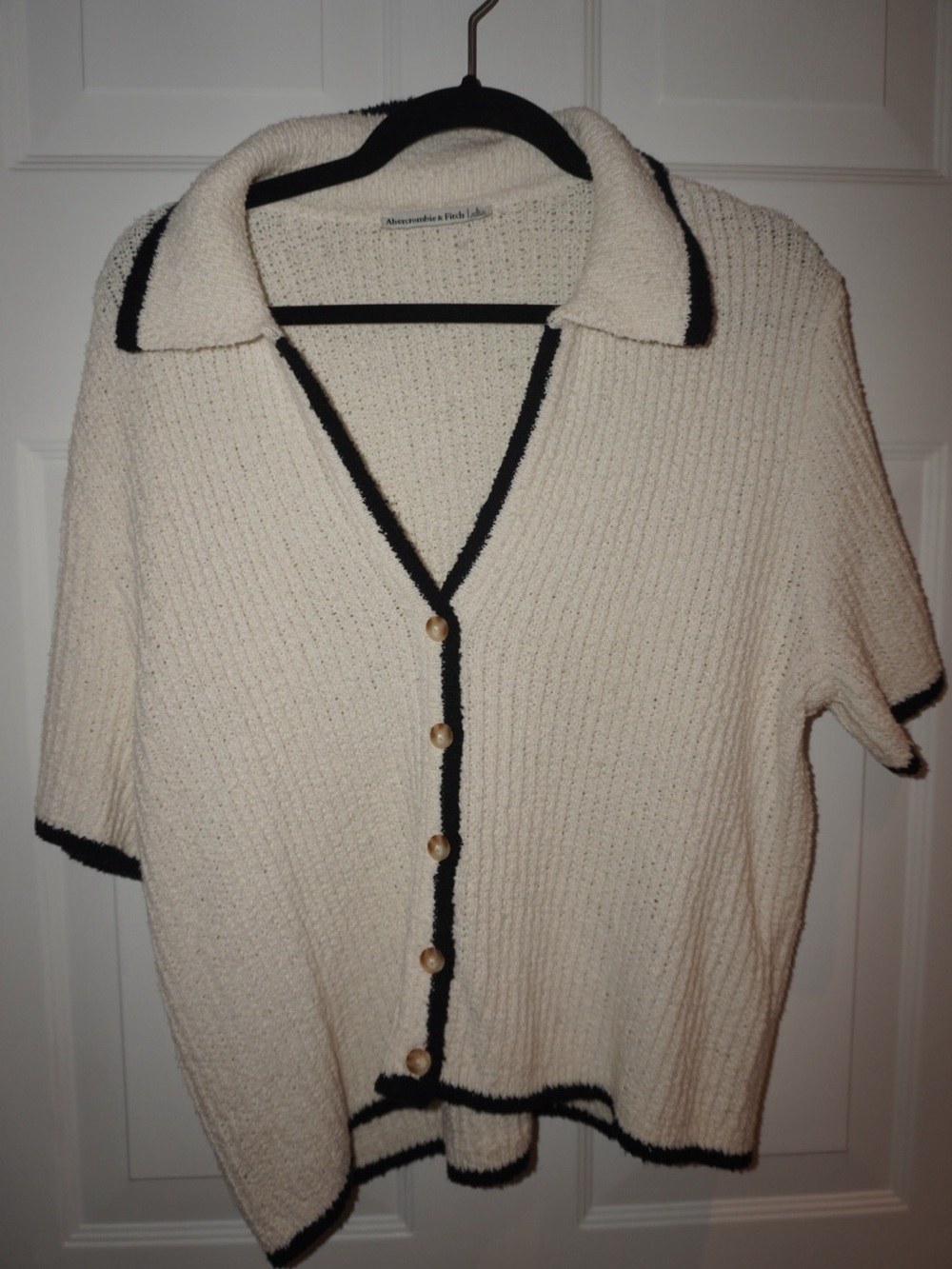 Abercrombie & Fitch Cream Knit V-Neck Cardigan with Black Trim